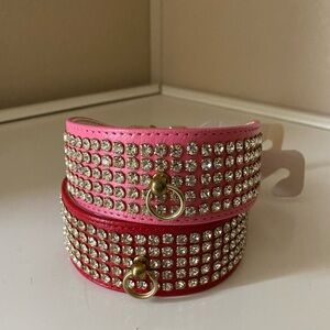 Dog collar with rhinestones.
ONE-16” collar fits a 14” neck.